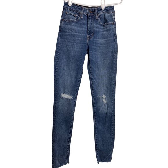 Levi's 721 High Rise Skinny Distressed Jeans Size 24/30 Stretchy Denim NWT $98 - Picture 1 of 13